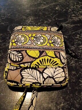 Quilted Floral Crossbody Vera Bradley Bag in Lime Green, Gray, Black And White